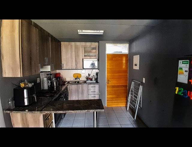 2 BEDROOM APARTMENT FOR SALE IN WESTDENE